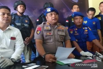 Polisi ringkus dua bajak laut bersenjata api