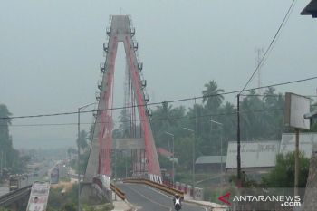 Jarak pandang 1.000 meter, Dharmasraya diselimuti asap kiriman Riau dan Jambi
