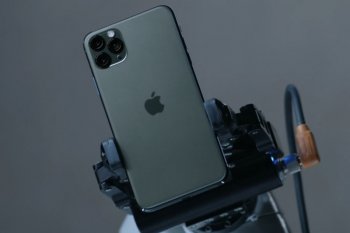 Trump kesal iPhone tak miliki tombol home