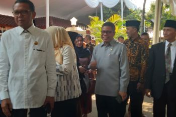 BJ Habibie wafat - Gubernur Sulsel melayat ke rumah duka almarhum B.J Habibie