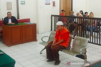 Penipu yang mencatut nama Kapolri  dituntut dua tahun penjara