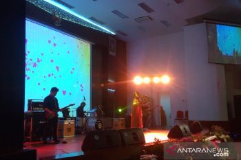 Bakti Sosial dan Gelaran Bintang Radio Indonesia Meriahkan HUT RRI di Padang