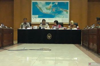 Wiranto tegaskan penindakan hukum Karhutla  keras dan tegas