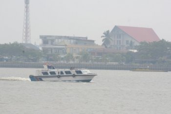 Kabut asap di langit Sungai Kayan Kaltara