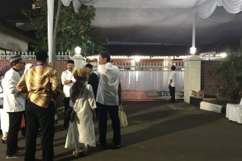 Mantan Presiden Timur Leste Xanana dijadwalkan melayat ke kediaman BJ Habibie malam ini