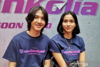 Ari Irham dan Aghniny Haque lakukan riset demi "Generasi 90an: Melankolia"