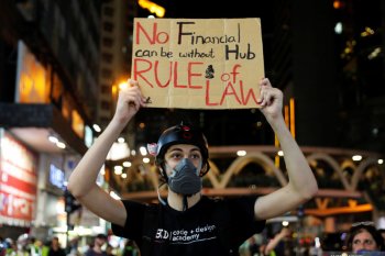 China mencopot kepala kantor penghubung di tengah protes Hong Kong