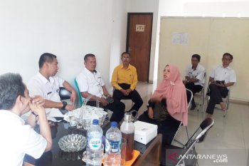 Viral, siswa SMP Terbuka 1 Cijeruk belajar di tenda