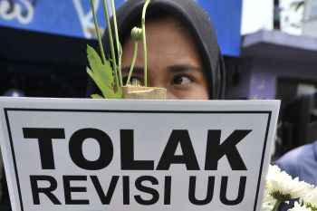 IPW : Pembebasan napi koruptor cederai keadilan dan kepastian hukum
