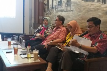 Peneliti Indef khawatirkan revisi UU KPK hambat investasi