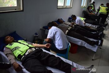 Satlantas Polres Palu gelar bakti sosial rayakan HUT Lalulintas