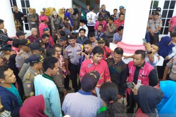 Pemkab Banggai didesak prioritaskan kesejahteraan korban penggusuran Tanung Sari