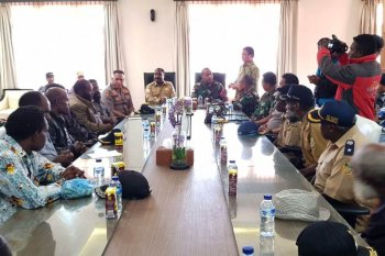 Pangdam XVII/Cenderawasih berkunjung ke Ilaga pascakontak tembak