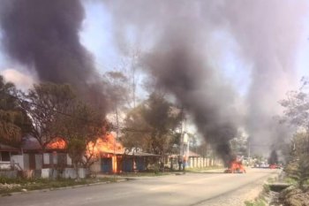 Kantor PLN Wamena dibakar massa