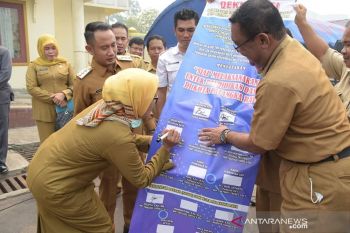 Tingkatkan fasilitas sekolah Palangka Raya luncurkan program 1.000 komputer