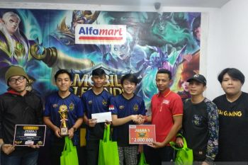 Alfamart fasilitasi kaum milenial Sulawesi Utara salurkan bakat e-sport