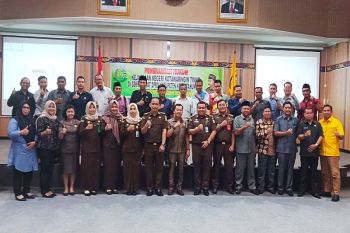 Kejari Kotim gelar penerangan hukum di DPRD cegah korupsi