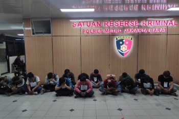 Polisi sebut demo tolak RKUHP ricuh karena disusupi kelompok lain