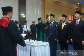 Tiga pimpinan defenitif DPRD Solok Selatan ditetapkan, ini mereka