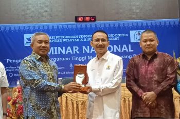 LL Dikti: Jumlah dosen bergelar doktor minim sebabkan akreditasi PTS rendah