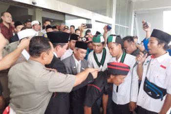 Ratusan mahasiswa di Sumbawa unjuk rasa di tiga titik