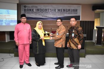 50 mahasiswa berprestasi di Riau terima beasiswa Bank Indonesia