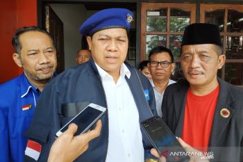 Ketua Demokrat mendaftar calon Wakil Bupati Kotim melalui PDIP
