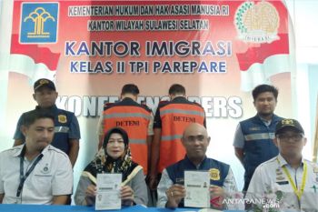 Imigrasi Kelas II Parepare Deportasi WNA asal Iran
