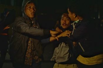 Aksi demo mahasiswa di depan Gedung DPRD NTB berakhir ricuh