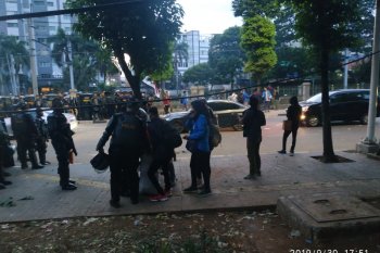 Mahasiswa diminta memisahkan diri dari yang menolak  pulang