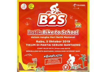 B2W Bantaeng gandeng Telkomsel gelar "batik bike to school"