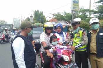 PMI Ogan Komering Ulu  bagikan 7 ribu masker gratis