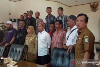 Nelayan Pantai Kijing tuntut ganti rugi dampak pembangunan Pelabuhan Internasional