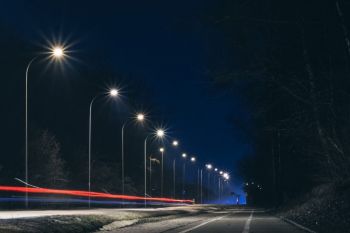 Dishub  Ogan Komering Ulu Timur pasang 3.000 titik PJU