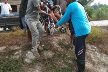 Pemprov Rujuk Pasien Lumpuh ke Surabaya