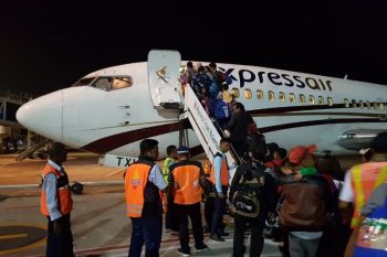 140 perantau Minang dievakuasi dari Sentani ke Padang