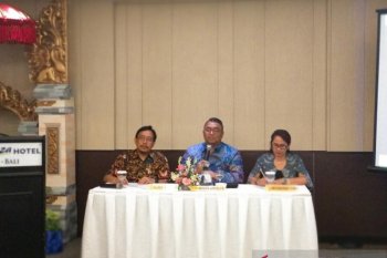 Bawaslu RI i ngatkan bupati maju pilkada tidak mutasi pejabat