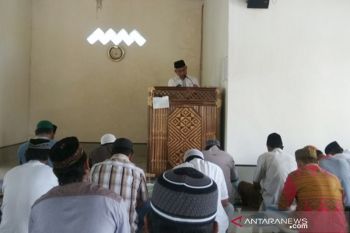 Bupati Lutim minta warganya tetap jaga kerukunan umat beragama