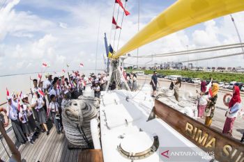 KRI Bima Suci bersandar di Thilawa Myanmar