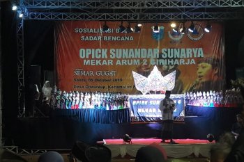 Pemkab dan BNPB gelar sosialisasi budaya sadar bencana lewat wayang golek