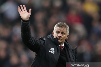 Manchester United, uang lagi-lagi uang