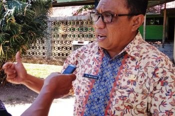 Pengaspalan  jalan lingkar di Kepulauan Numfor untuk topang perekonomian warga