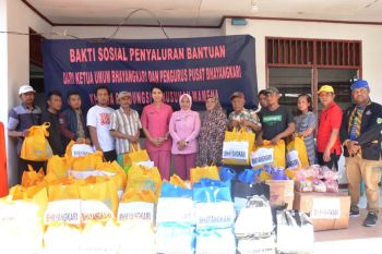 Pengurus Bhayangkari ajak pengungsi kembali ke Wamena