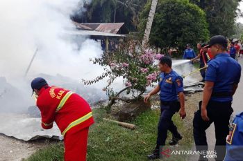 Kebakaran di Agam, satu rumah dan sepeda motor hangus terbakar