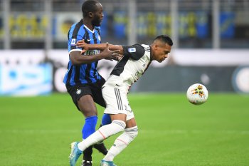 Inter kalahkan Sassuolo dengan skor 4-3