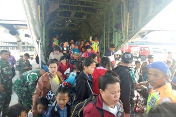 Panglima TNI dan Kapolri dijadwalkan temui pengungsi Wamena-Ilaga di Timika