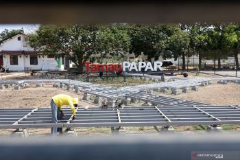 Pembangunan taman Papar Kediri