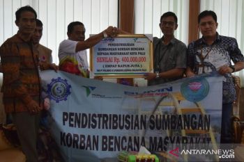 Pelindo serahkan bantuan Rp400 juta untuk korban bencana Palu