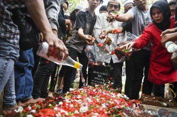 Presiden Jokowi didesak turun tangan evaluasi kinerja polisi tangani unjuk rasa