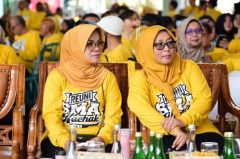 Artis Aty Kodong meriahkan reuni Kachak ke-50